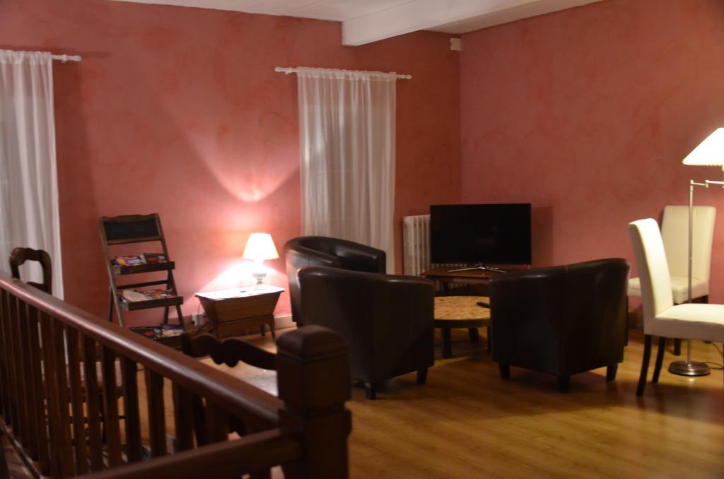 Bed and Breakfast La Closerie à Nercillac Extérieur photo