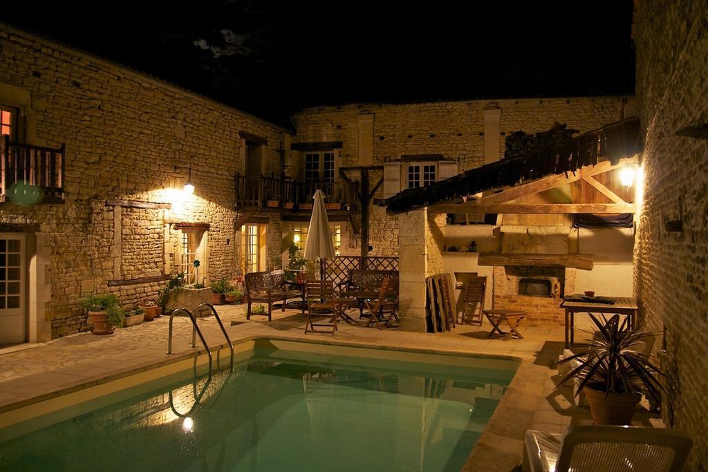 Bed and Breakfast La Closerie à Nercillac Extérieur photo